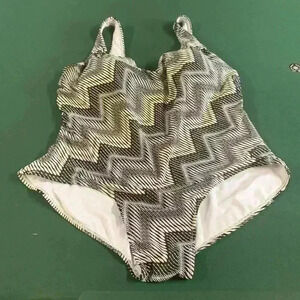 Catalina Womens One Piece Swimsuit Size 3X